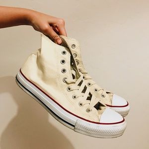 Natural Colored Converse Size 9 Women’s 7 Men’s